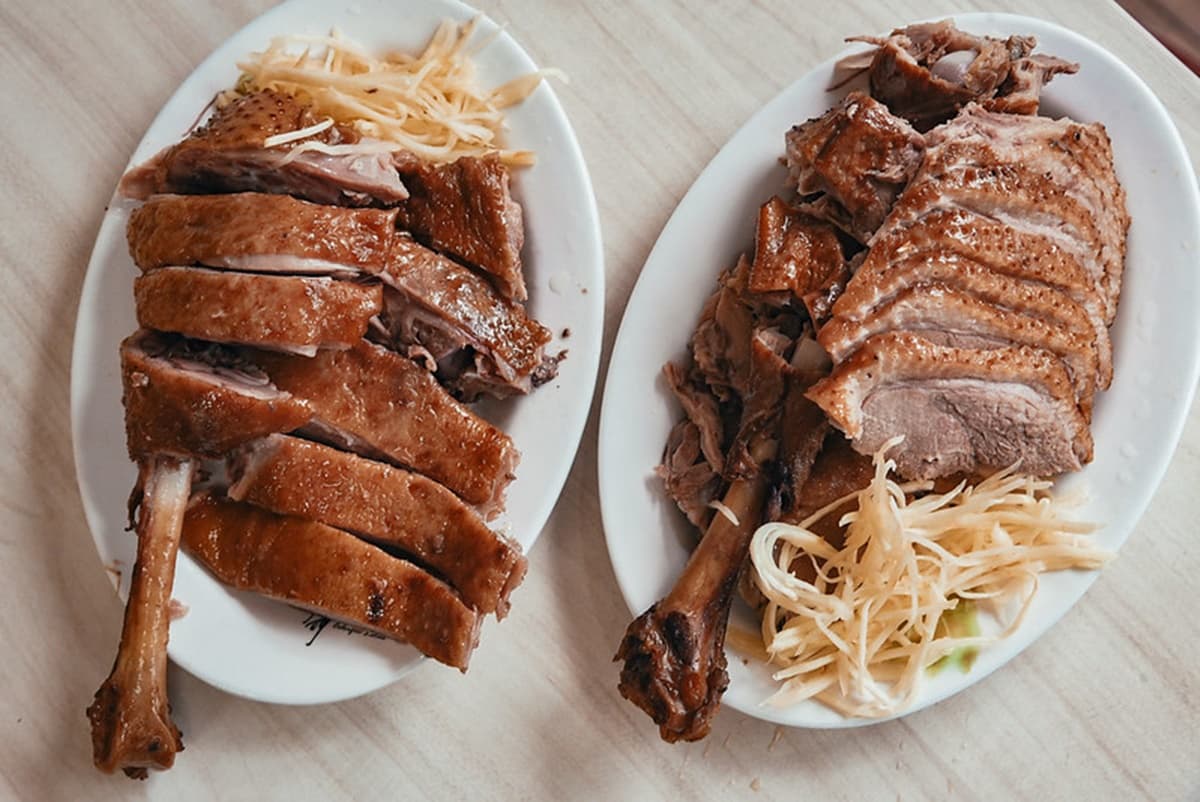 老闆超佛心!淡水「人氣當歸鴨」無限續湯不加價,去骨鴨腿飯有整隻鴨腿肉 老闆超佛心!淡水「人氣當歸鴨」無限續湯不加價,去骨鴨腿飯有整隻鴨腿肉