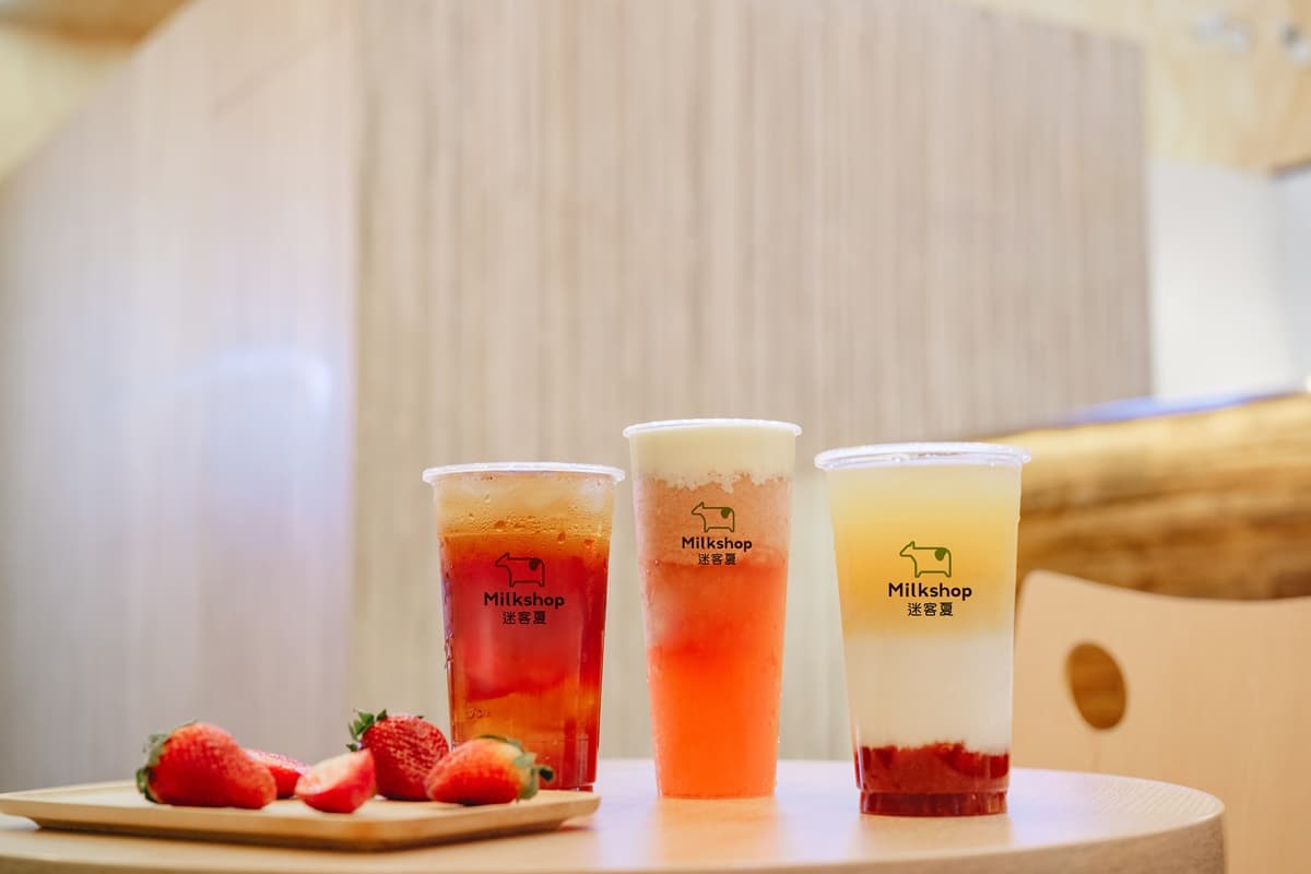 草莓季還沒結束!4大手搖飲新品連發,搶喝五桐號草莓奶霜、大苑子奶酪飲 草莓季還沒結束!4大手搖飲新品連發,搶喝五桐號草莓奶霜、大苑子奶酪飲