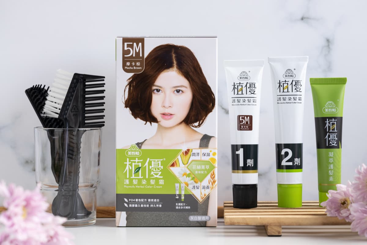 出遊打卡顯嫩神器!在家DIY染髮省下千元,「醫界曾莞婷」分享隱藏好處 出遊打卡顯嫩神器!在家DIY染髮省下千元,「醫界曾莞婷」分享隱藏好處