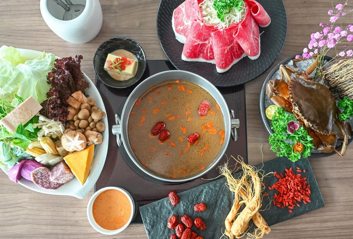 送Buffet+2860元烤鴨!福華住房超狂優惠,還有免費吃30樓美景涮涮鍋 限時14天!「南台最高樓涮涮鍋」免費吃肉盤,還有1000元抵用券可拿