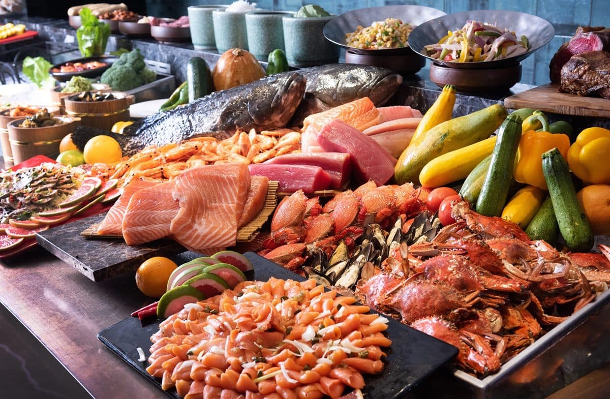 屬虎、屬牛、身分證中4碼都打折!飯店挑高16層樓Buffet「近半價」吃到飽 屬虎、屬牛、身分證中4碼都打折!飯店挑高16層樓Buffet「近半價」吃到飽