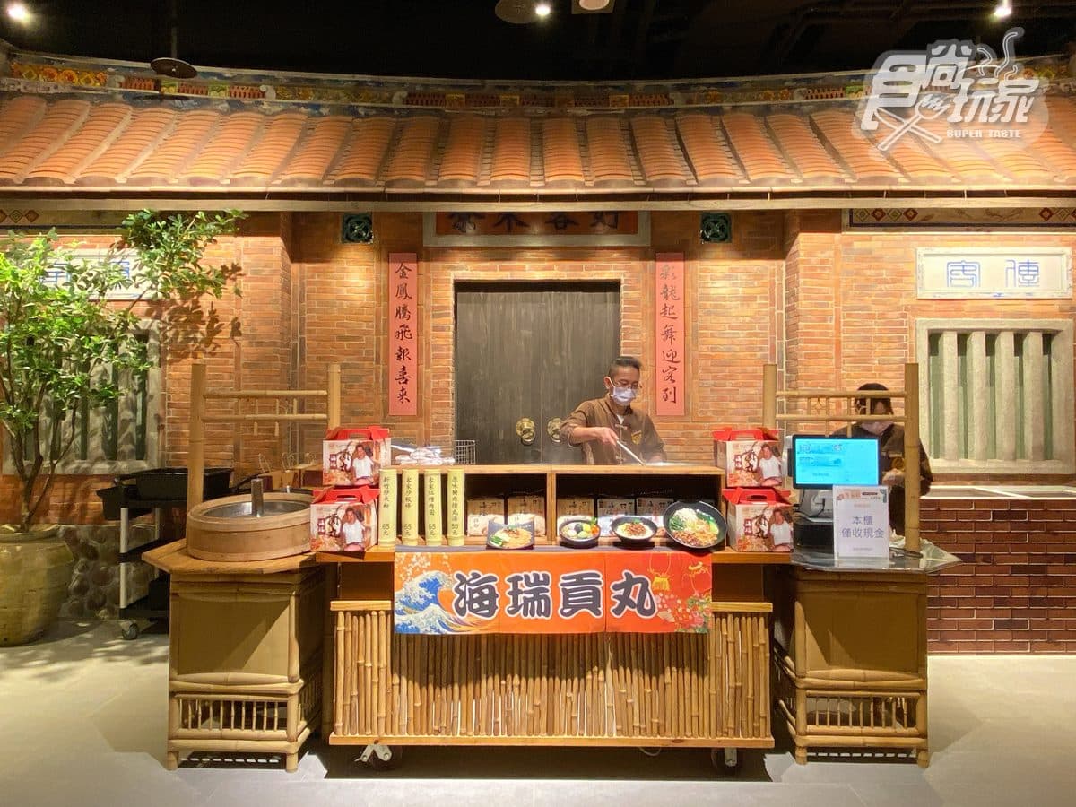 客家土樓「遠東百貨竹北店」開逛!必拍客家老街、三合院,還有挑高天空穹頂 客家土樓「遠東百貨竹北店」開逛!必拍客家老街、三合院,還有挑高天空穹頂