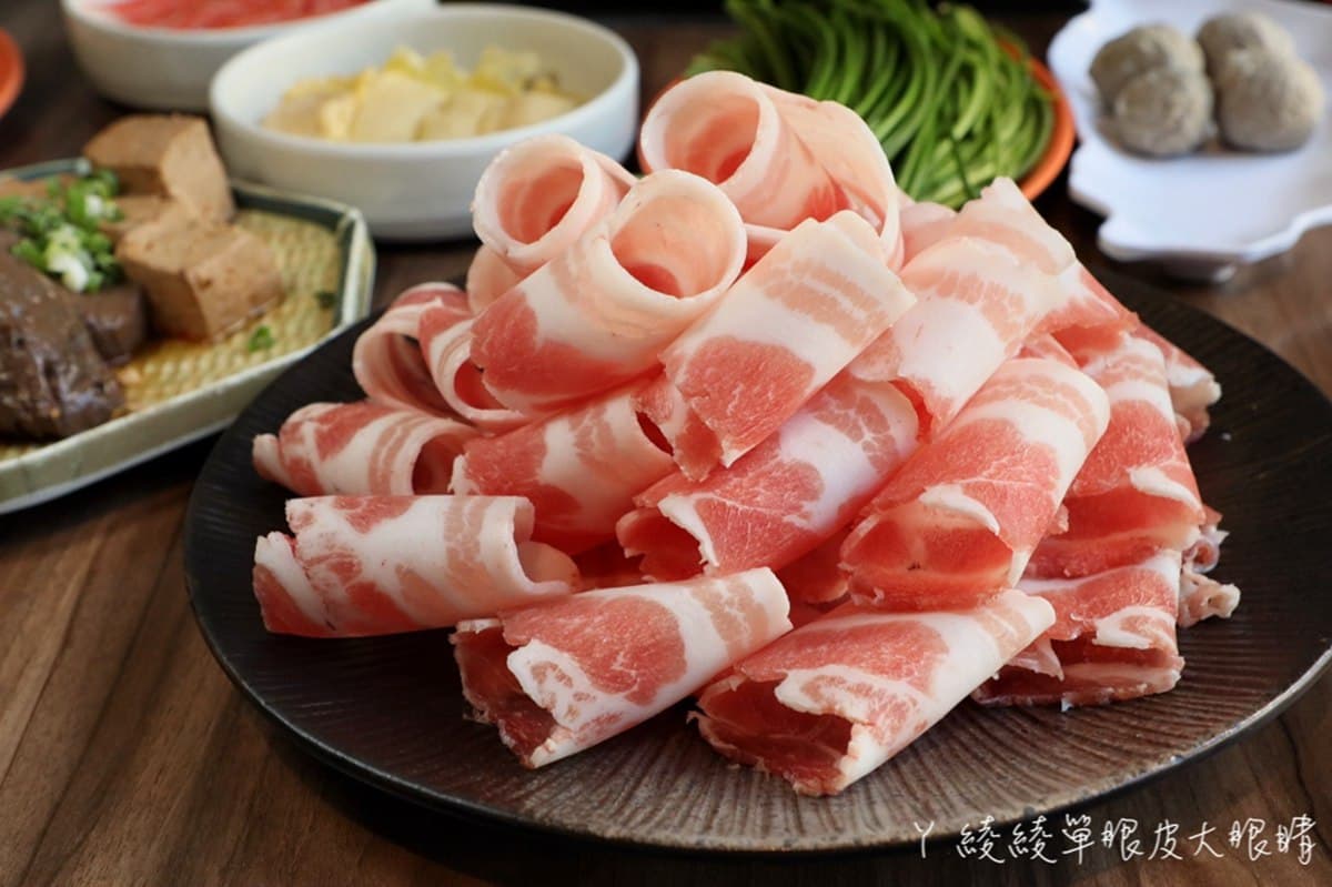 海鮮控搶吃!新竹「超霸氣海鮮鍋」只賣到1月底,滿滿鮑魚、象拔蚌嗑到爽 海鮮控搶吃!新竹「超霸氣海鮮鍋」只賣到1月底,滿滿鮑魚、象拔蚌嗑到爽