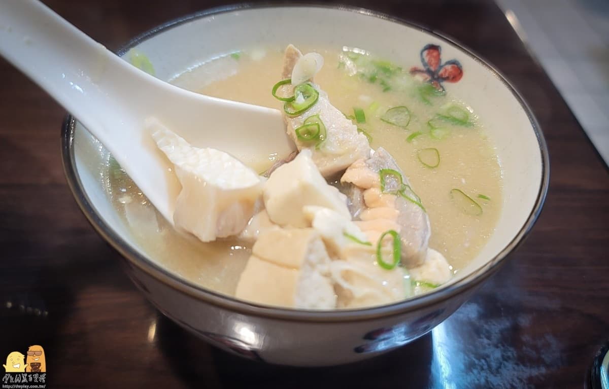 基隆內行人最愛!隱身仁愛市場日料店CP值超高,肥美握壽司7貫才160元 基隆內行人最愛!隱身仁愛市場日料店CP值超高,肥美握壽司7貫才160元
