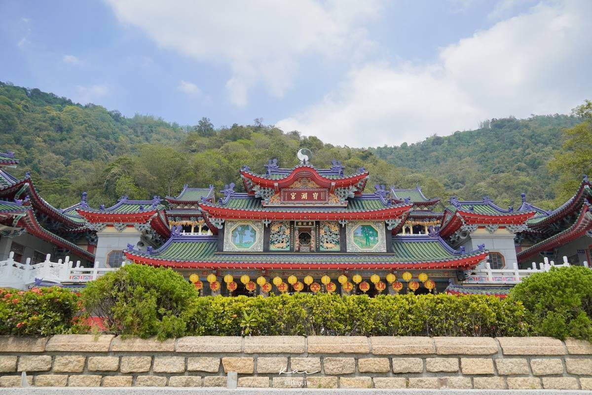 不只日月潭!南投6大美拍祕境:全台唯一迴旋瀑布、最長吊橋、宛如置身日本 IG熱搜!北中南6處「偽出國」網美打卡點:超夢幻空中城堡、台版青瓦台