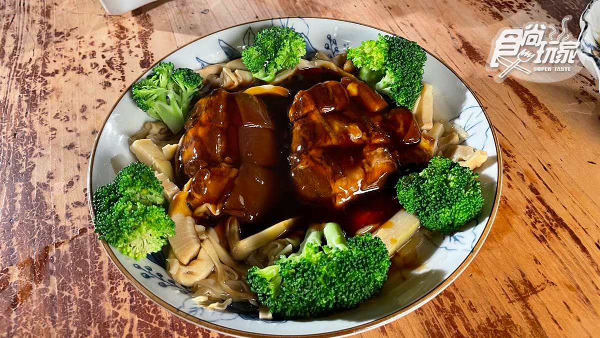 蟬聯3年依然勇!台南必比登美食不敗19家:鹹粥天花板、最強牛肉湯早餐 蟬聯3年依然勇!台南必比登美食不敗19家:鹹粥天花板、最強牛肉湯早餐
