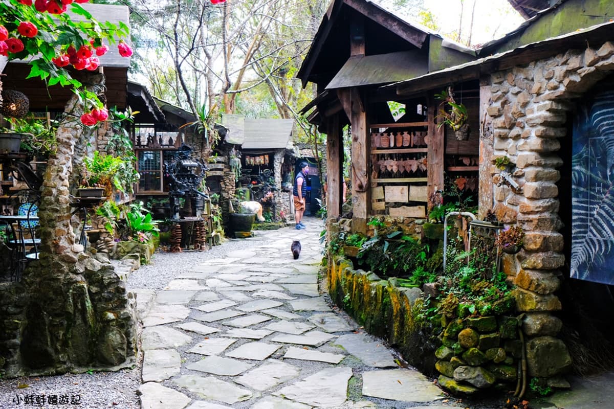 宛如走進童話小鎮!阿里山「祕境咖啡館」先搶VIP山景座,必嘗小米鬆餅 宛如走進童話小鎮!阿里山「祕境咖啡館」先搶VIP山景座,必嘗小米鬆餅