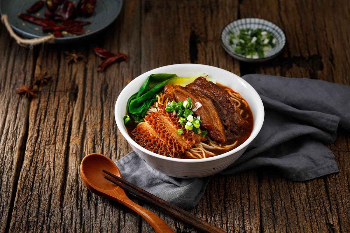 BBQ烤雞只要1元!7大品牌「開工優惠」一次看,咖啡、牛肉麵買一送一 BBQ烤雞只要1元!7大品牌「開工優惠」一次看,咖啡、牛肉麵買一送一