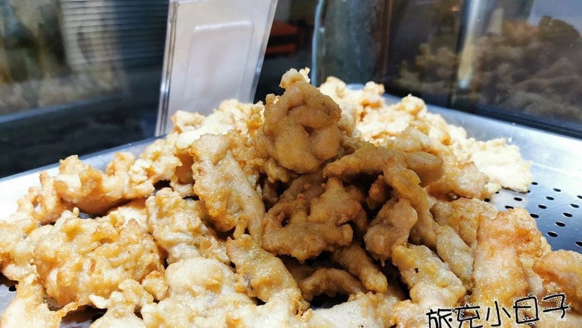 溫泉商店雞捲攤