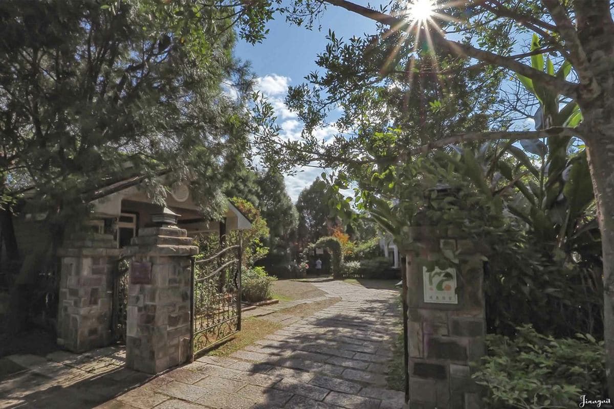 歐風莊園藏在這!祕境咖啡廳打卡湖景第一排,戶外景觀席不預約搶不到 歐風莊園藏在這!祕境咖啡廳打卡湖景第一排,戶外景觀席不預約搶不到