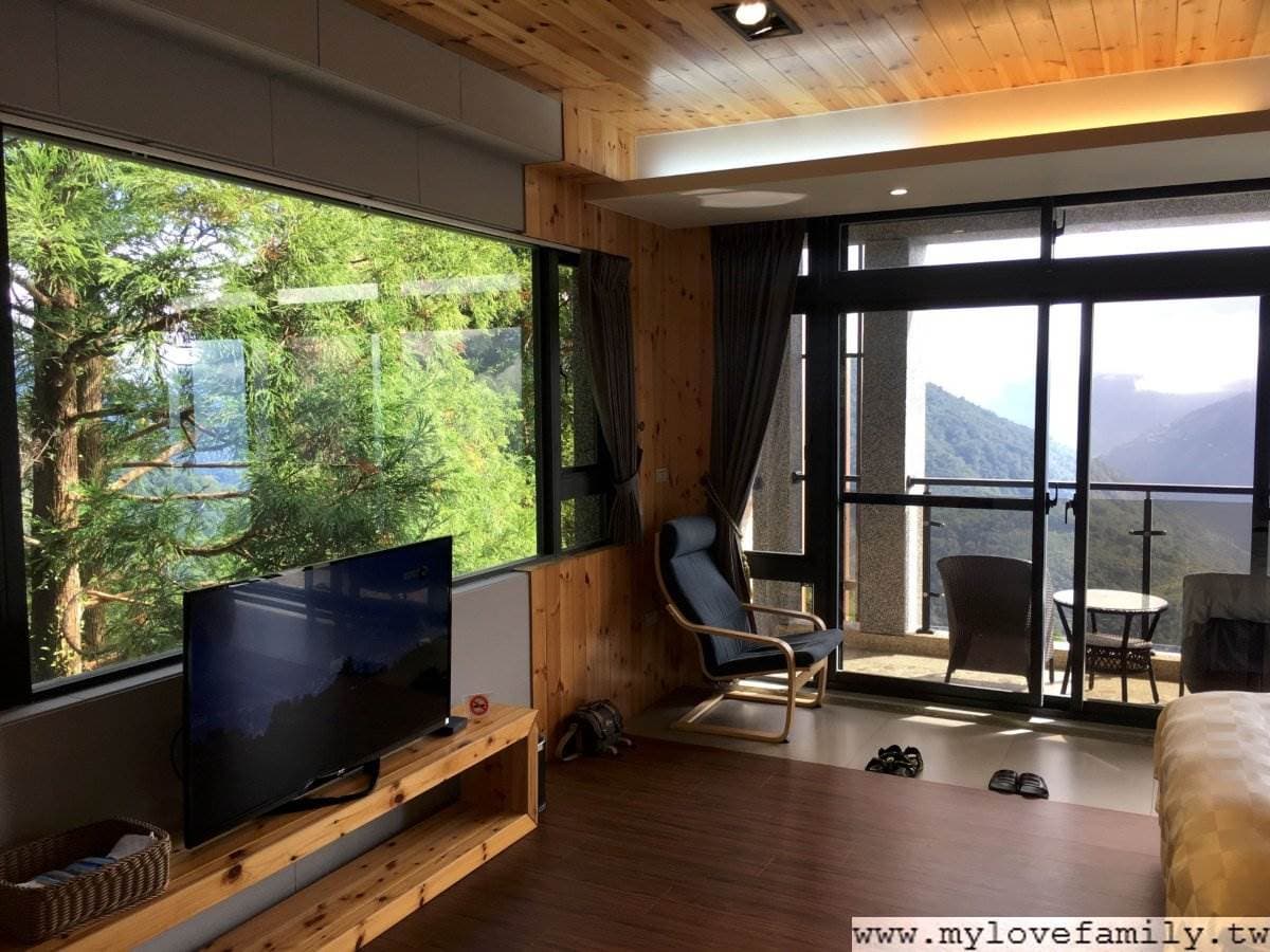 睡在夢幻雲海中!6大「山景民宿」如置身人間仙境,拉拉山、阿里山就在眼前 睡在夢幻雲海中!6大「山景民宿」如置身人間仙境,拉拉山、阿里山就在眼前