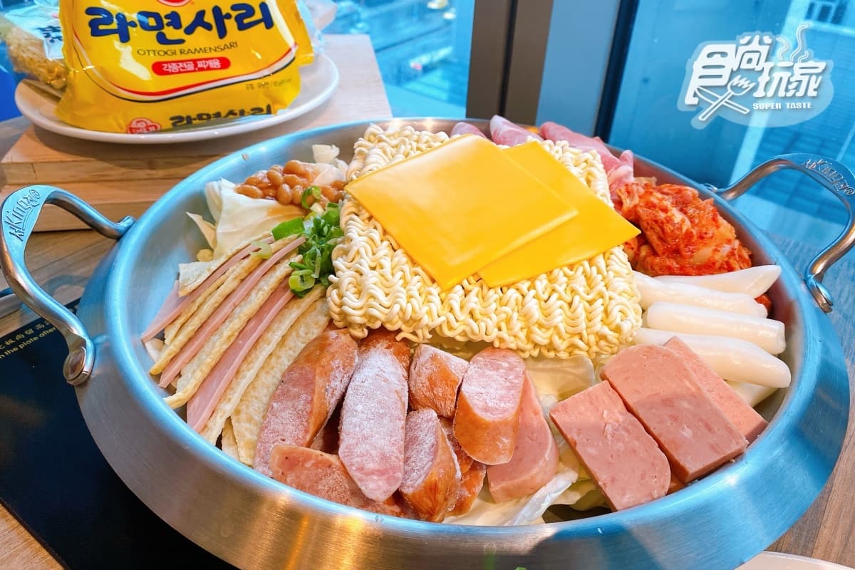 名字有「ㄓㄨ或ㄒㄩㄥˊ」1元爽吃梅花豬!肉控必點爆量豬五花鍋、豬肉湯飯 名字有「ㄓㄨ或ㄒㄩㄥˊ」1元爽吃梅花豬!肉控必點爆量豬五花鍋、豬肉湯飯