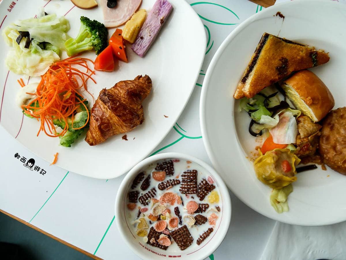 食尚獨家優惠!台南老爺等5大飯店「一泊二食」省近萬元,享景觀餐廳吃到飽 食尚獨家優惠!台南老爺等5大飯店「一泊二食」省近萬元,享景觀餐廳吃到飽