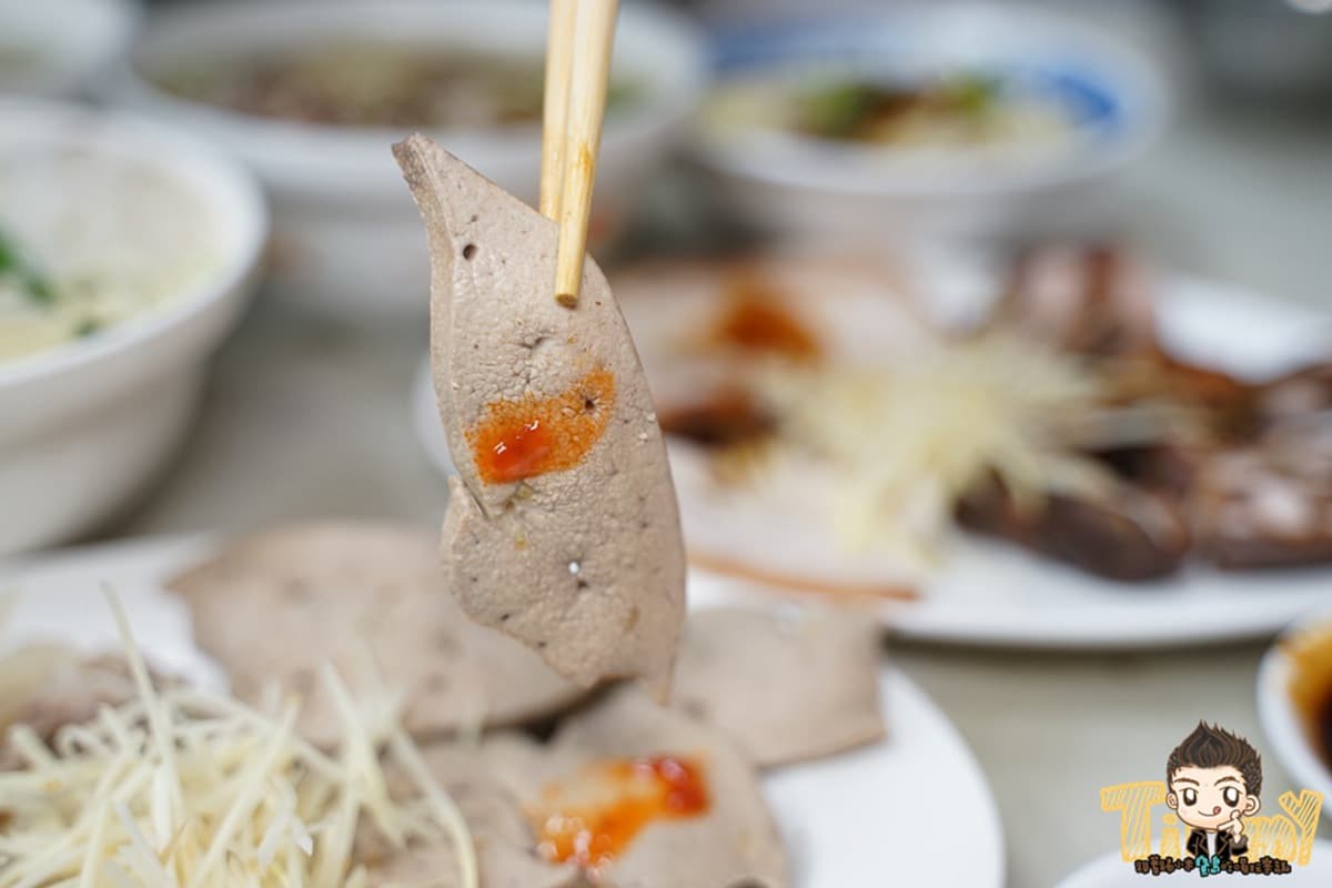 新竹80年小吃!老饕最愛雙重口感「米粉麵」,小菜必試客家「豬肉果凍」 新竹80年小吃!老饕最愛雙重口感「米粉麵」,小菜必試客家「豬肉果凍」