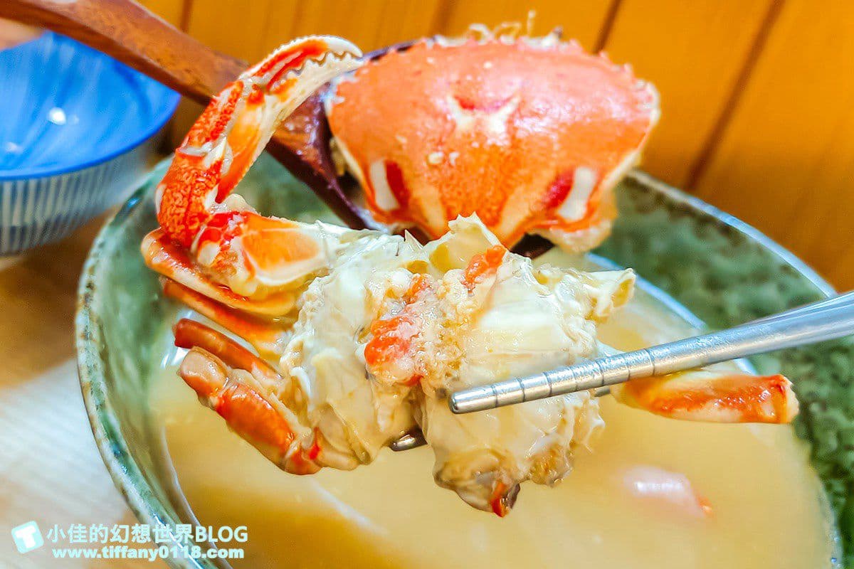 50元吃整隻螃蟹!台北澎派海鮮丼藏身市場,生魚片、天使紅蝦滿到看不見醋飯 50元吃整隻螃蟹!台北澎派海鮮丼藏身市場,生魚片、天使紅蝦滿到看不見醋飯