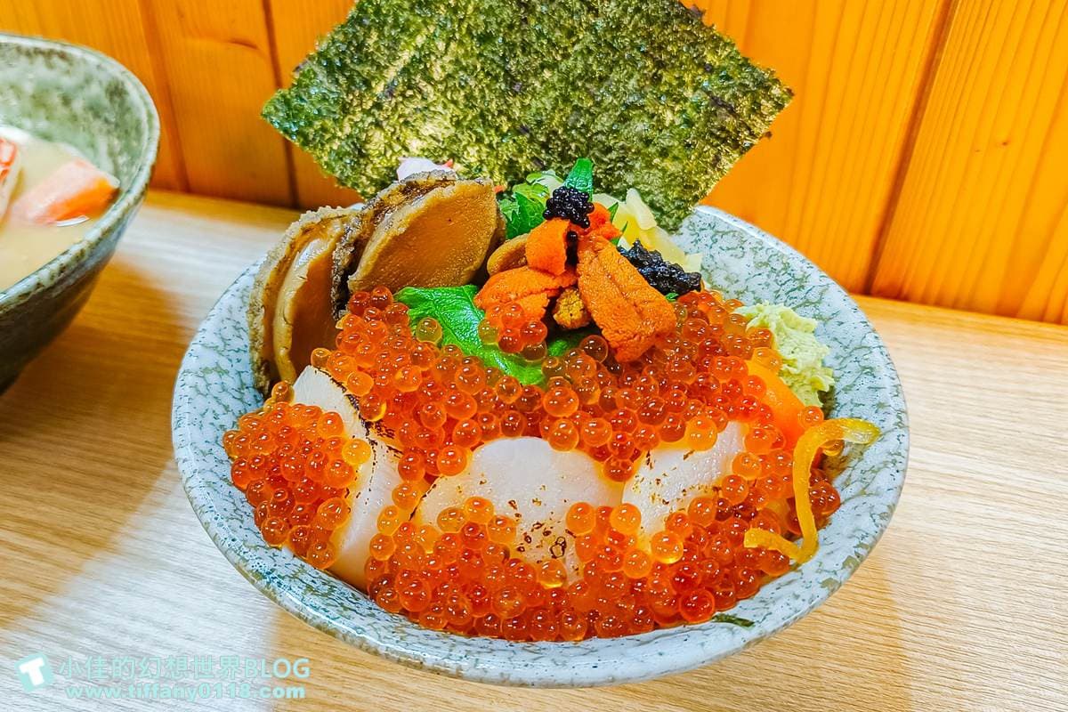 50元吃整隻螃蟹!台北澎派海鮮丼藏身市場,生魚片、天使紅蝦滿到看不見醋飯 50元吃整隻螃蟹!台北澎派海鮮丼藏身市場,生魚片、天使紅蝦滿到看不見醋飯
