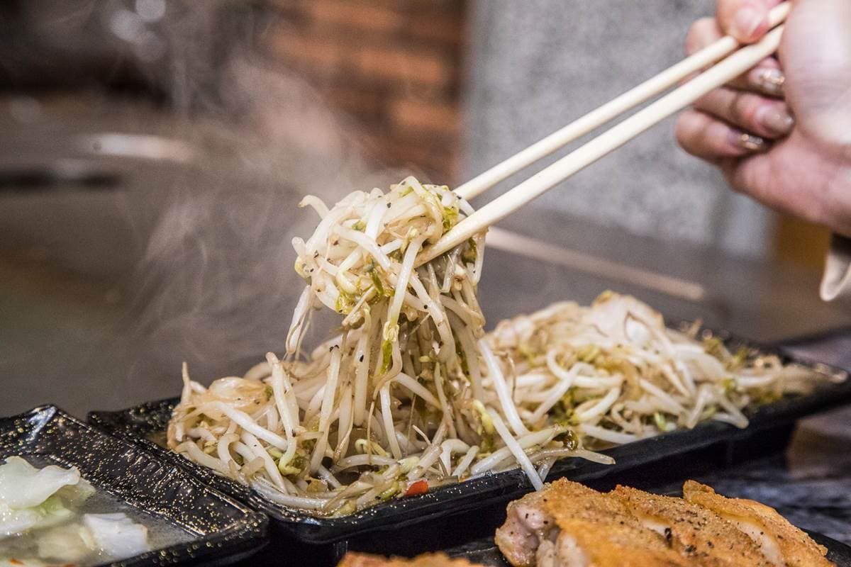 140元起爽吃!鐵板燒「青菜免費續加服務」回歸,白飯、熱湯、飲料無限供應 140元起爽吃!鐵板燒「青菜免費續加服務」回歸,白飯、熱湯、飲料無限供應