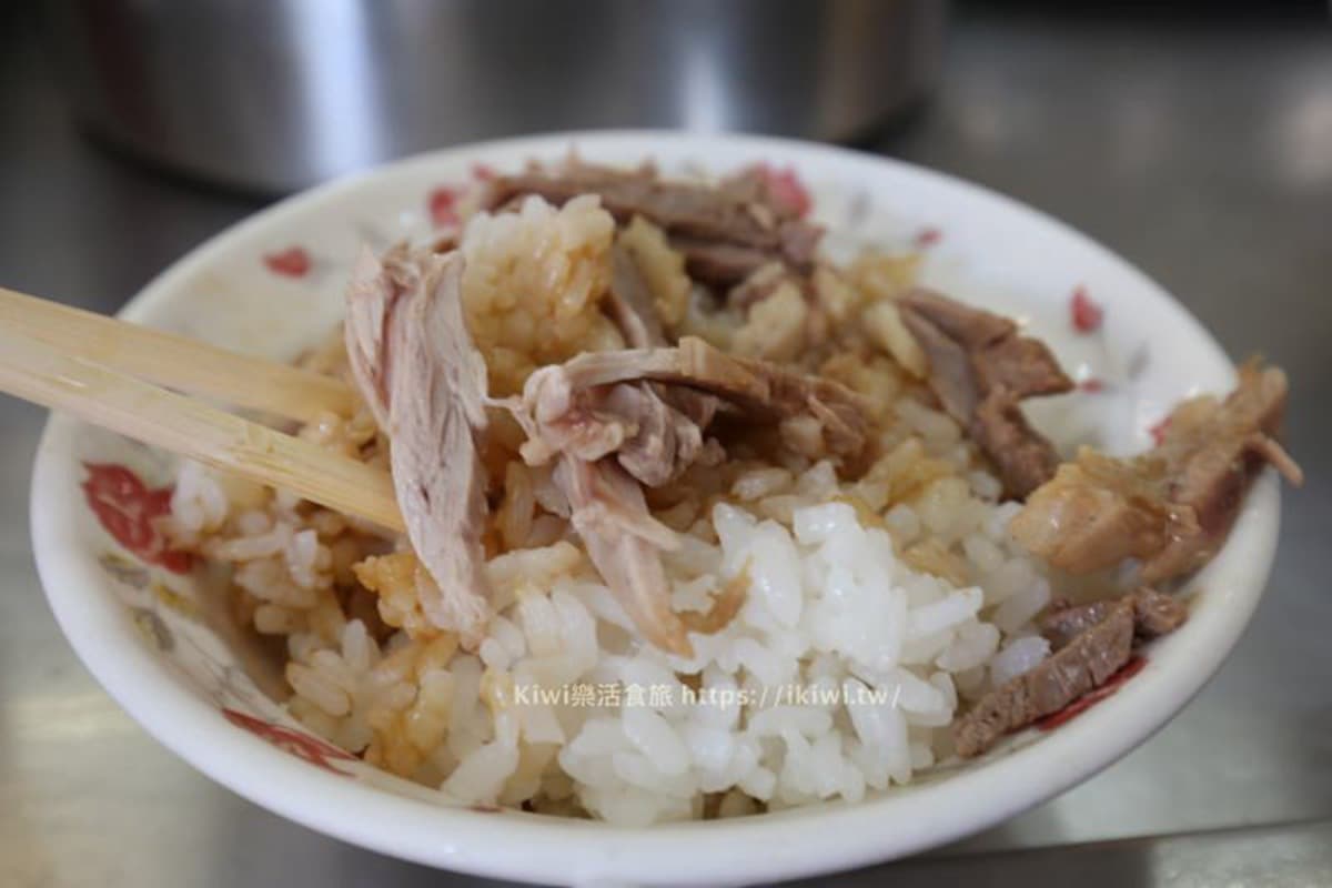 拜完順路吃!北港美食一條街7家古早味:遊子回鄉飯、銅板煎盤粿、假魚肚羹 拜完順路吃!北港美食一條街7家古早味:遊子回鄉飯、銅板煎盤粿、假魚肚羹