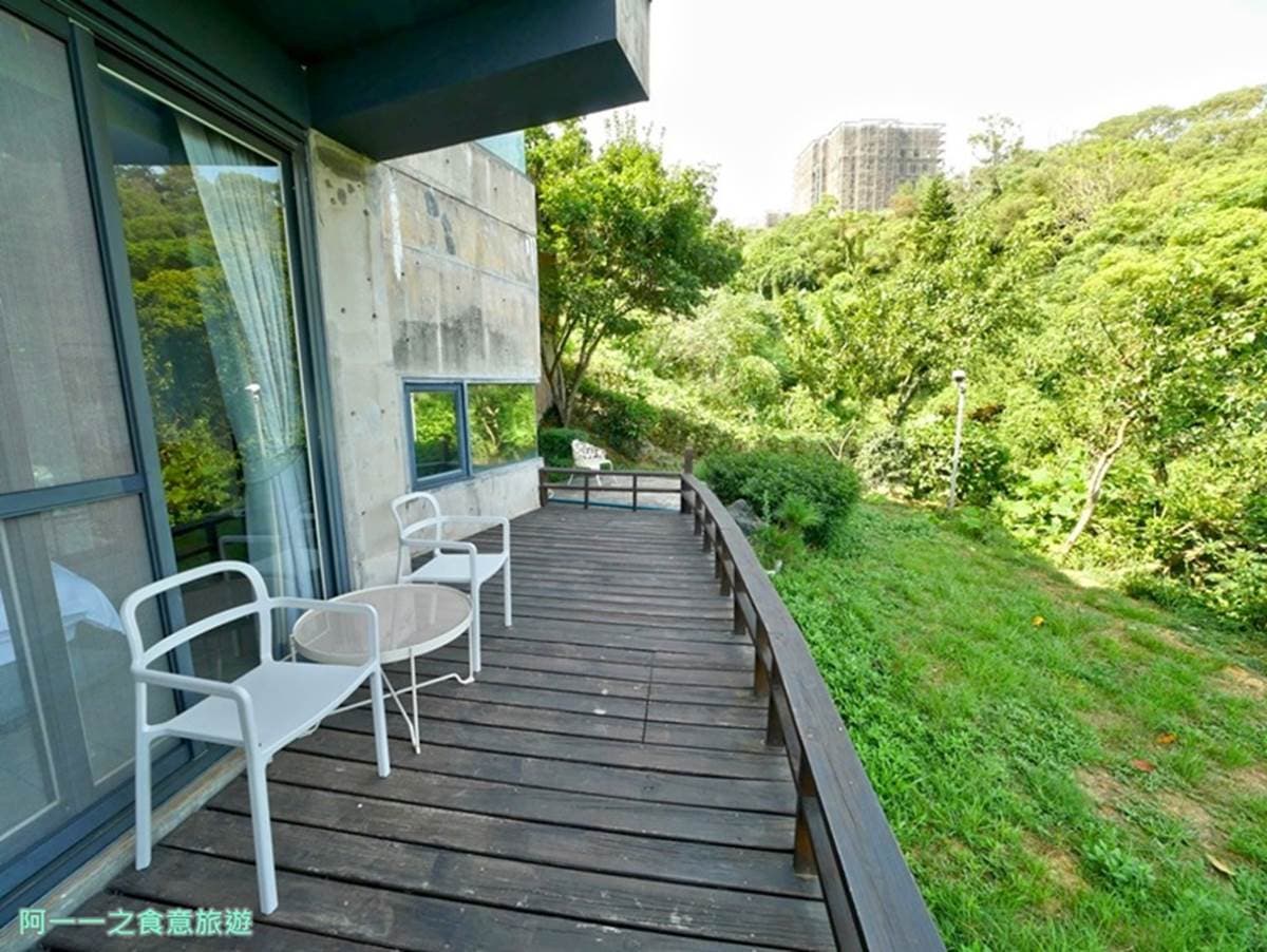 台版瀨戶內海在這!入住「清水模民宿」享無敵海景早餐,夢幻綠意浴缸泡到爽 台版瀨戶內海在這!入住「清水模民宿」享無敵海景早餐,夢幻綠意浴缸泡到爽