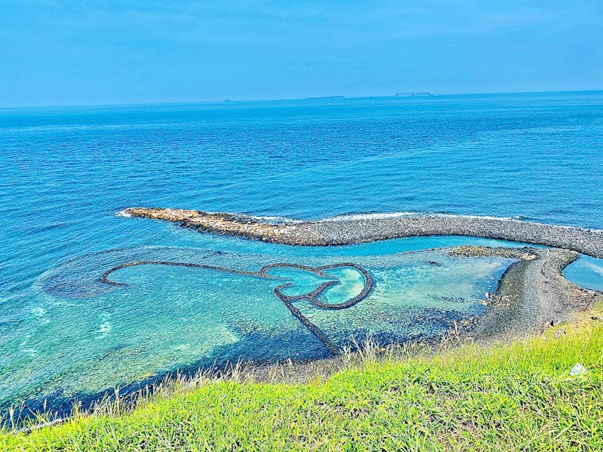 澎湖花火節這樣拍!8大IG打卡熱點:「澎湖小希臘」、彩色浮球祕境、幽浮涼亭 澎湖花火節這樣拍!8大IG打卡熱點:「澎湖小希臘」、彩色浮球祕境、幽浮涼亭