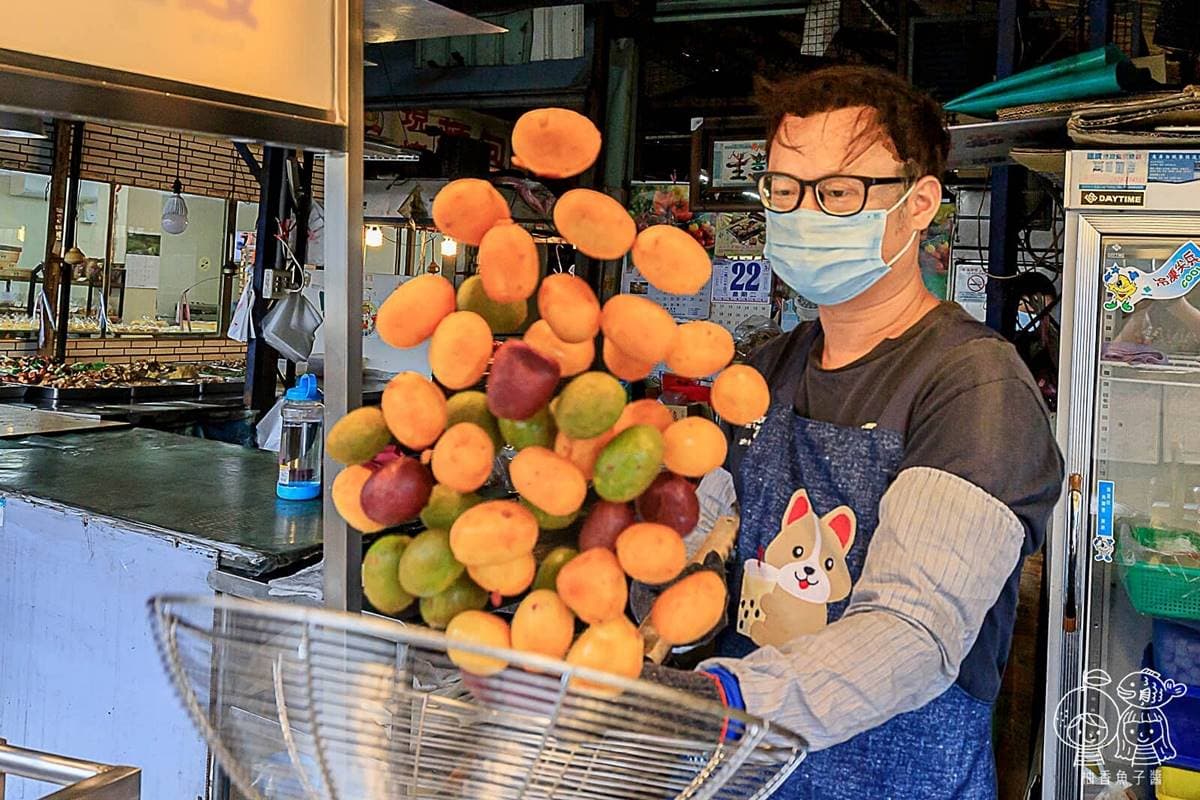 綠色地瓜球吃過嗎?巨無霸「三色地瓜球」外酥內Q像麻糬,必嘗清爽抹茶口味 綠色地瓜球吃過嗎?巨無霸「三色地瓜球」外酥內Q像麻糬,必嘗清爽抹茶口味