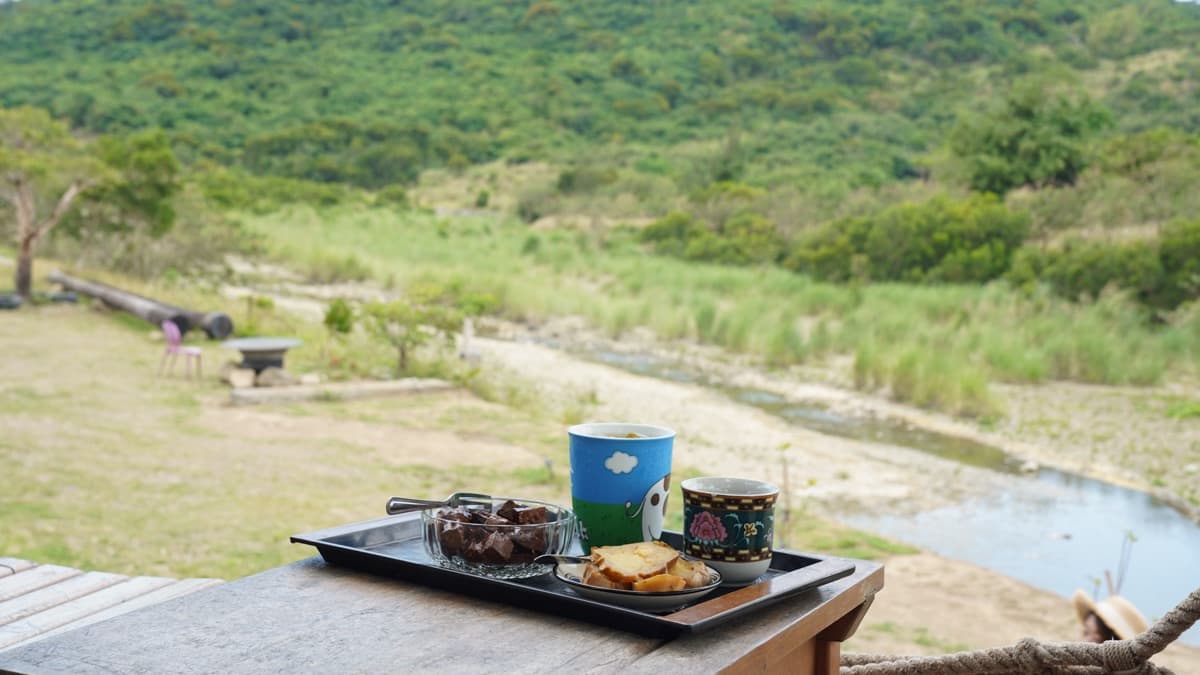 開門見山樹屋咖啡
