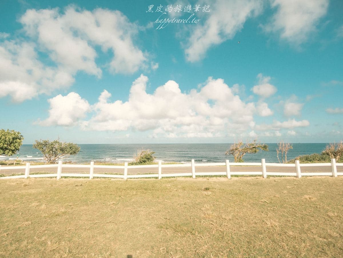 南台灣最美「冰淇淋餐車」!打卡絕美海景、網美稻草卷,再嘗季節限定芒果冰 南台灣最美「冰淇淋餐車」!打卡絕美海景、網美稻草卷,再嘗季節限定芒果冰