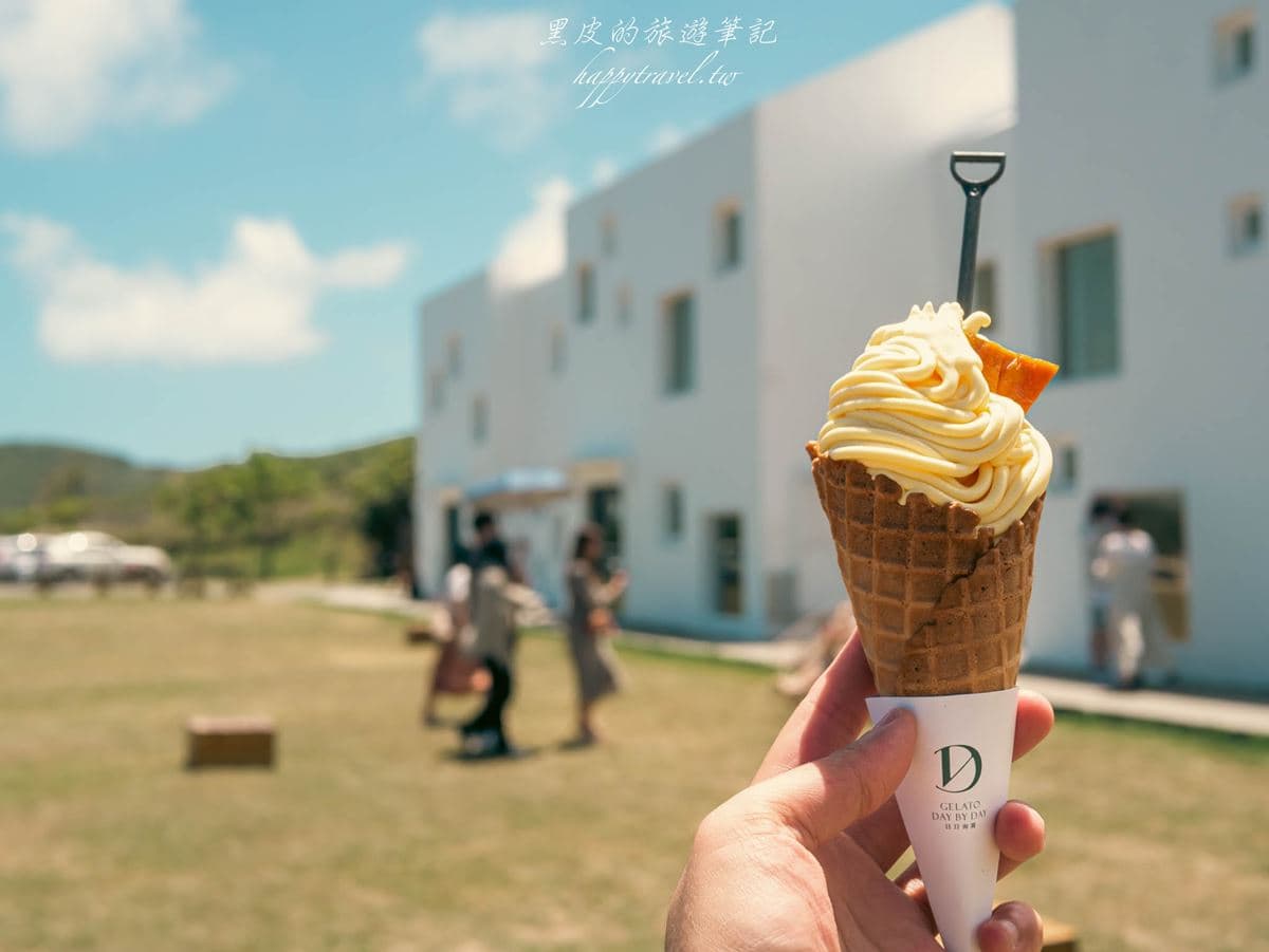南台灣最美「冰淇淋餐車」!打卡絕美海景、網美稻草卷,再嘗季節限定芒果冰 南台灣最美「冰淇淋餐車」!打卡絕美海景、網美稻草卷,再嘗季節限定芒果冰