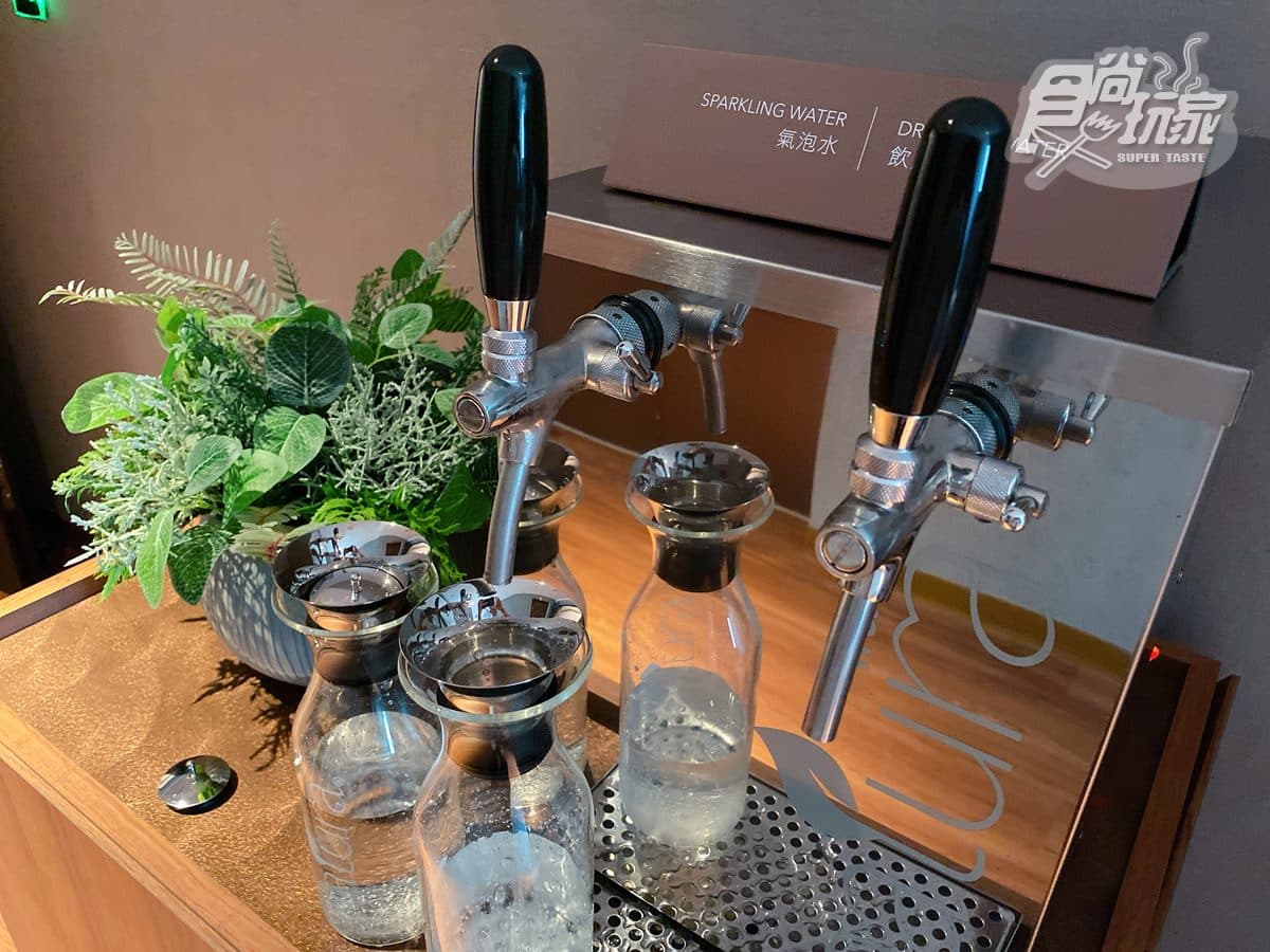 【新開店】愛馬仕團隊打造寒居酒店!免費氣泡水界LV喝到飽,爽吃米其林早餐 【新開店】愛馬仕團隊打造寒居酒店!免費氣泡水界LV喝到飽,爽吃米其林早餐
