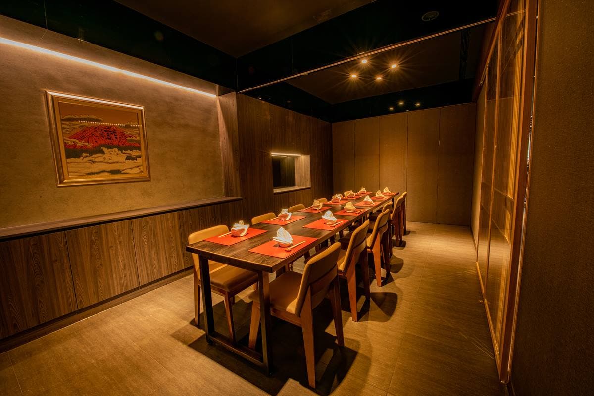 【新開店】沒預約吃不到!超人氣「懷石料理」插旗台南,爽嗑北海道海膽、美國牛鴨肝捲 【新開店】沒預約吃不到!超人氣「懷石料理」插旗台南,爽嗑北海道海膽、美國牛鴨肝捲