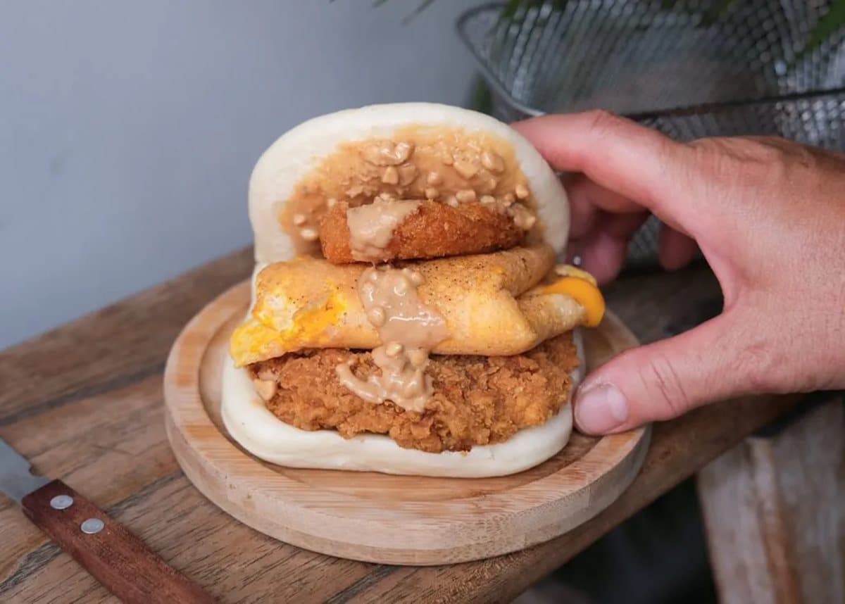 超狂台式早餐!「爆餡刈包」卡啦雞+厚蛋一口咬不下,打卡「恰恰」3色鍋貼 超狂台式早餐!「爆餡刈包」卡啦雞+厚蛋一口咬不下,打卡「恰恰」3色鍋貼
