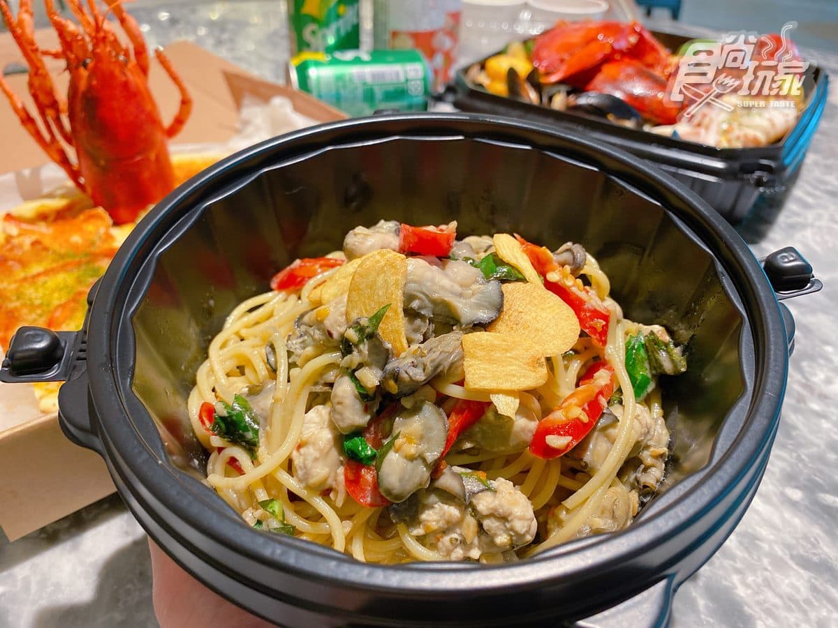 手抓海鮮也能帶回家!180元爽嗑飯店好料,必吃龍蝦披薩、爆量蚵仔義大利麵 手抓海鮮也能帶回家!180元爽嗑飯店好料,必吃龍蝦披薩、爆量蚵仔義大利麵