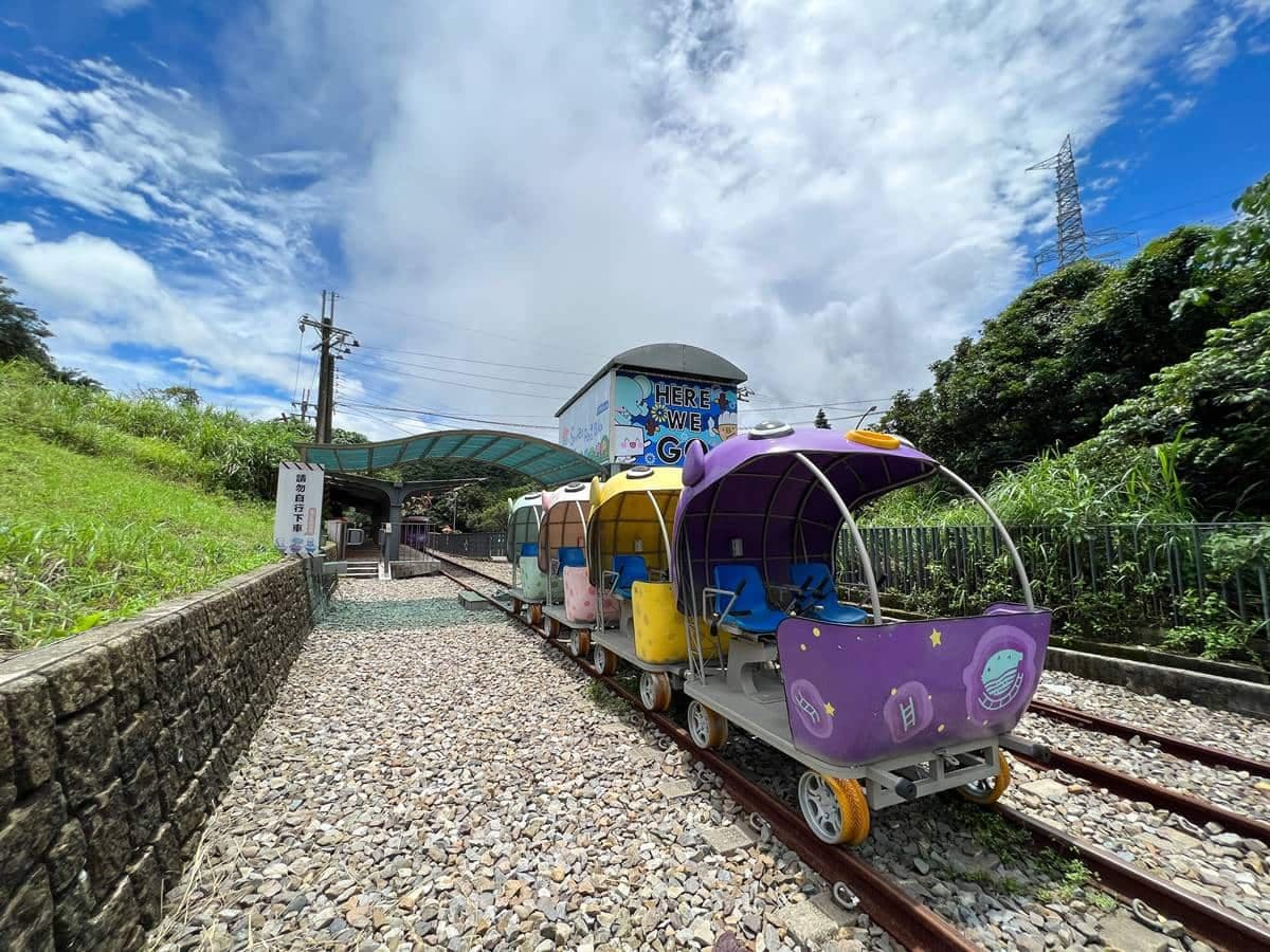 快搶訂票!瑞芳「最美鐵道自行車」重新開放,美拍全新海洋光隧道、星光班次 快搶訂票!瑞芳「最美鐵道自行車」重新開放,美拍全新海洋光隧道、星光班次