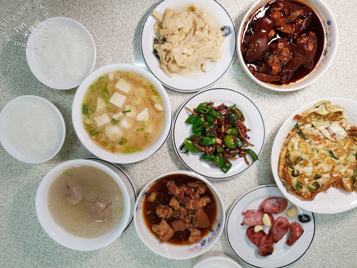 在地人不藏私名單!台北5家巷弄高評價宵夜:米其林蔥抓餅、理髮店清粥小菜 在地人不藏私名單!台北5家巷弄高評價宵夜:米其林蔥抓餅、理髮店清粥小菜