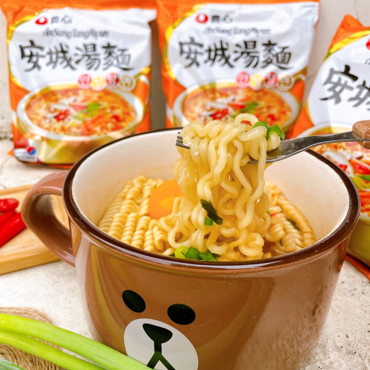 吃膩辛拉麵?!衝好市多掃整箱「安城湯麵」,1包27元比全聯還便宜 吃膩辛拉麵?!衝好市多掃整箱「安城湯麵」,1包27元比全聯還便宜