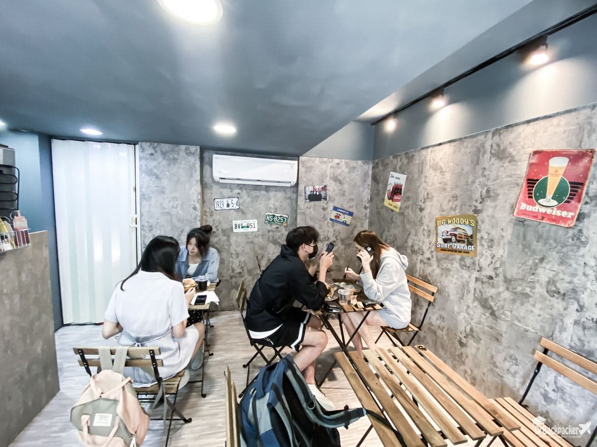 隱身淡水社區!「低調漢堡店」打卡工業風裝潢,爆餡漢堡夾薯餅、鮪魚太澎派 隱身淡水社區!「低調漢堡店」打卡工業風裝潢,爆餡漢堡夾薯餅、鮪魚太澎派