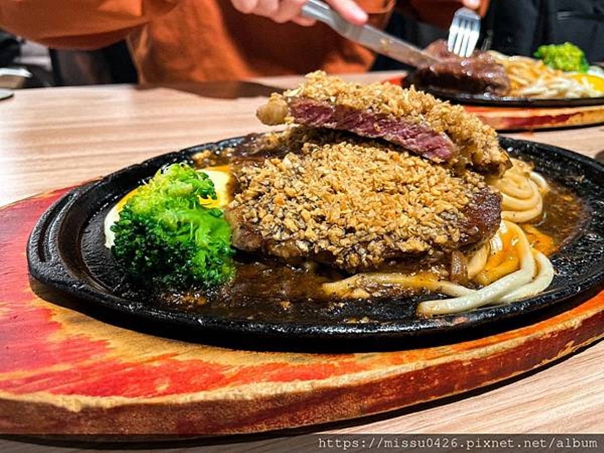 網評4.3分!高CP值牛排館飲料、濃湯、冰品無限吃,厚切沙朗鋪滿蒜片太誘人 蘆洲美食:濠誠牛排