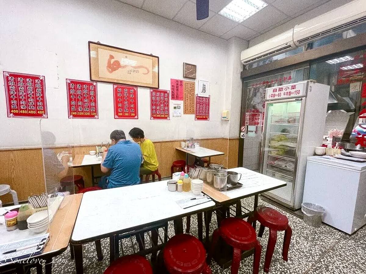 水餃1顆22元!嘉義「升級版三鮮水餃」包進紅蟳、干貝,驚人天價照樣排爆 水餃1顆22元!嘉義「升級版三鮮水餃」包進紅蟳、干貝,驚人天價照樣排爆