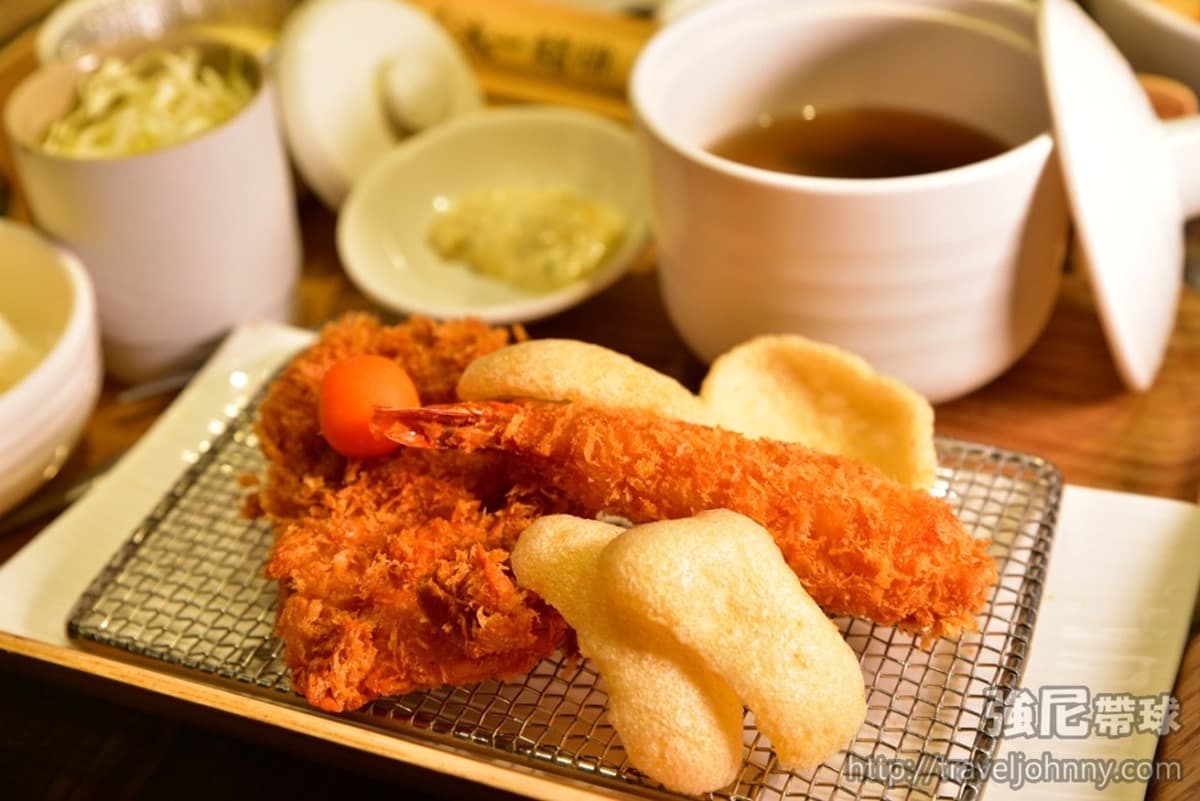澎湖唯一日式豬排!必點限定酥炸「整隻軟殼蟹」,正宗口味傳承日本60年老店 澎湖唯一日式豬排!必點限定酥炸「整隻軟殼蟹」,正宗口味傳承日本60年老店