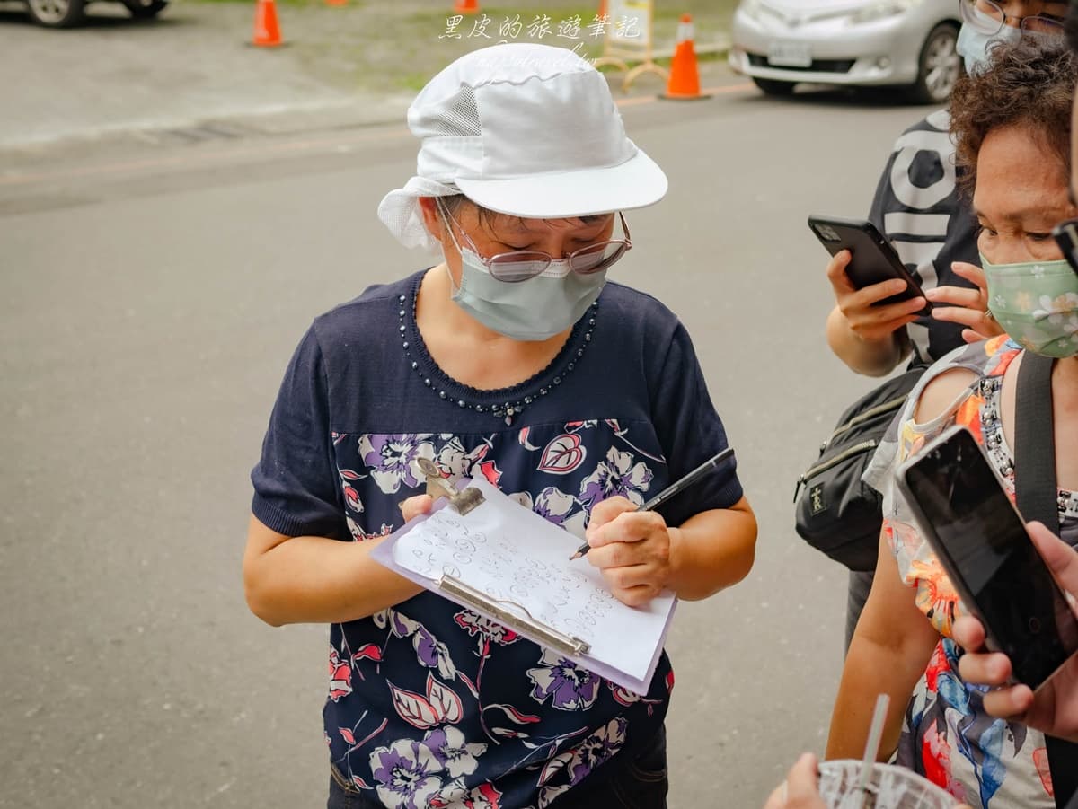 在地人一次狂買90顆!比臉大「黑糖饅頭」狂賣1小時完售,想吃要提早卡位 在地人一次狂買90顆!比臉大「黑糖饅頭」狂賣1小時完售,想吃要提早卡位