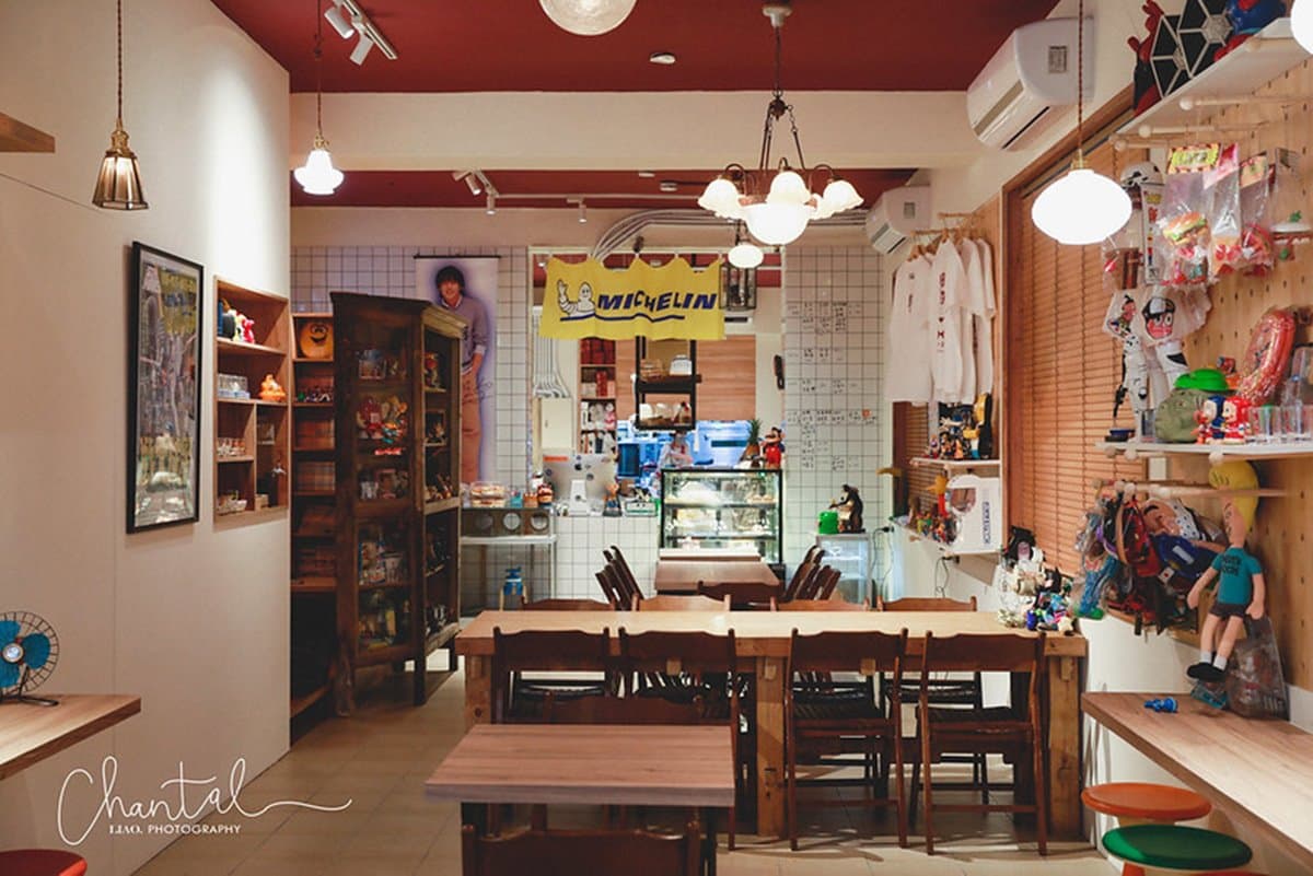 掉入時光隧道!超好拍「古物甜點店」爽玩復古街機,打卡必點限量布丁百匯 掉入時光隧道!超好拍「古物甜點店」爽玩復古街機,打卡必點限量布丁百匯