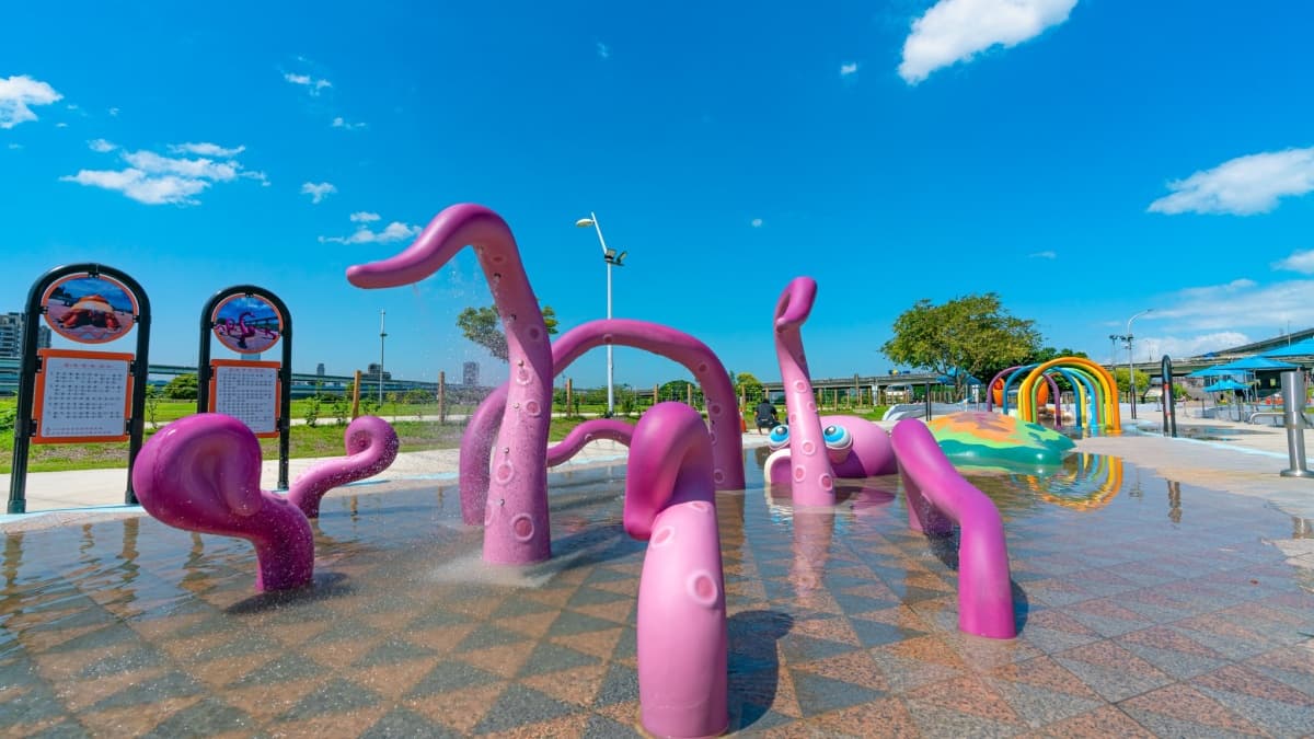等到了!全台最大「海世界水樂園」7/1開放,免費玩巨型海龜、螃蟹等7大設施 等到了!全台最大「海世界水樂園」7/1開放,免費玩巨型海龜、螃蟹等7大設施