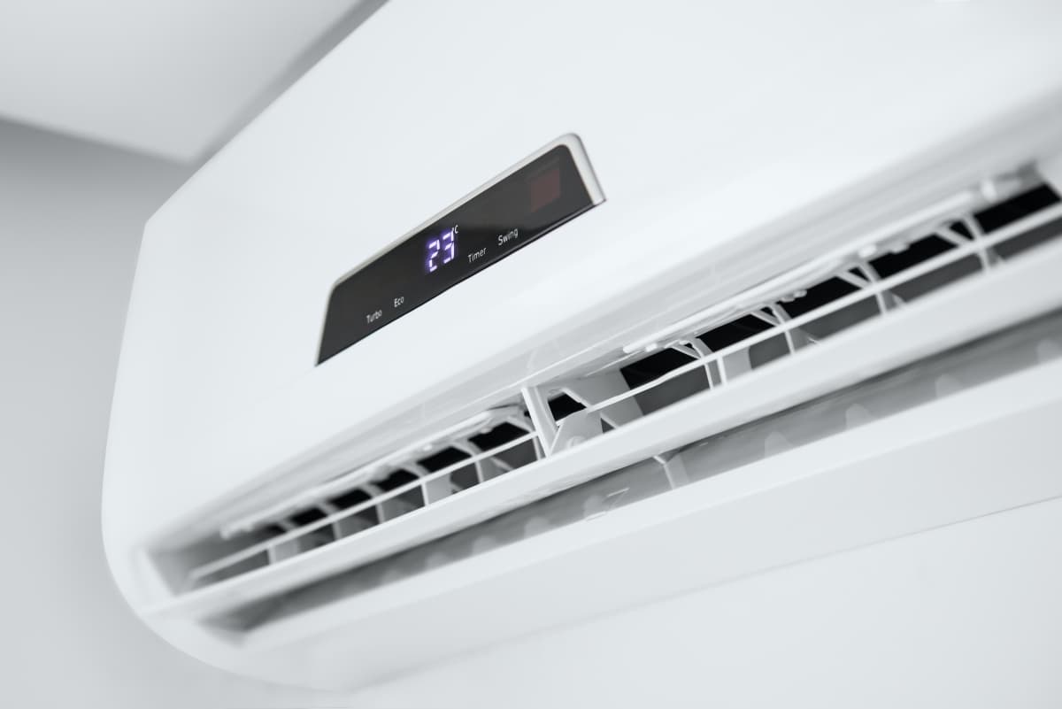 你家開冷氣了嗎?專家破解3省電迷思:變頻冷氣、省電燈泡「不一定比較省」 你家開冷氣了嗎?專家破解3省電迷思:變頻冷氣、省電燈泡「不一定比較省」