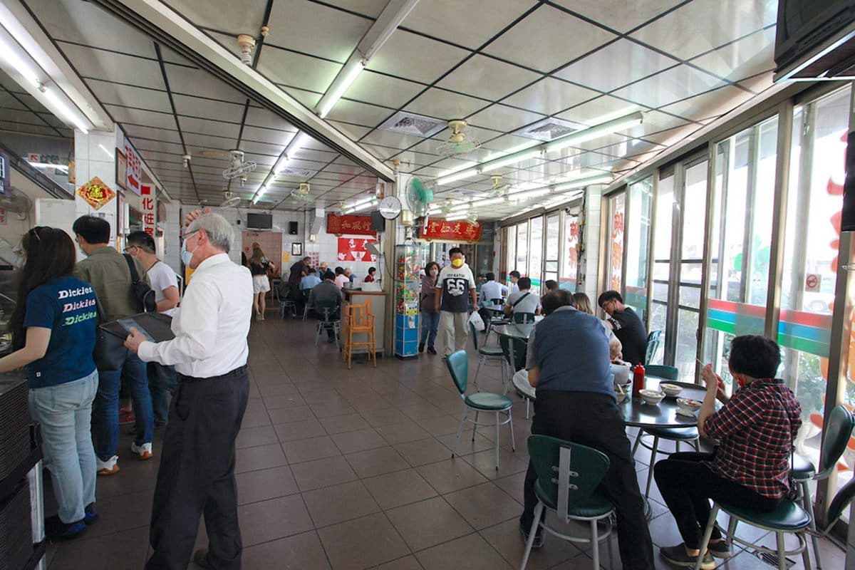 台南碗粿都是「黑肉底」?內行老饕必吃這5家:百年古早味、淋獨門黑豆醬油 台南碗粿都是「黑肉底」?內行老饕必吃這5家:百年古早味、淋獨門黑豆醬油
