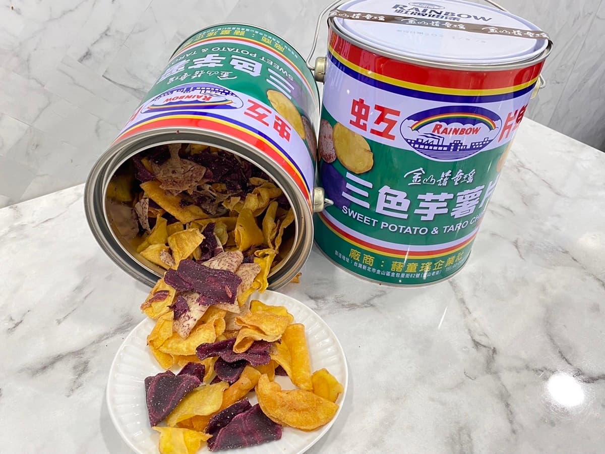 7-11賣起油漆桶?IG夯翻「虹牌x藷童瑤三色芋薯片」,整桶嗑雙地瓜、芋頭片 7-11賣起油漆桶?IG夯翻「虹牌x藷童瑤三色芋薯片」,整桶嗑雙地瓜、芋頭片