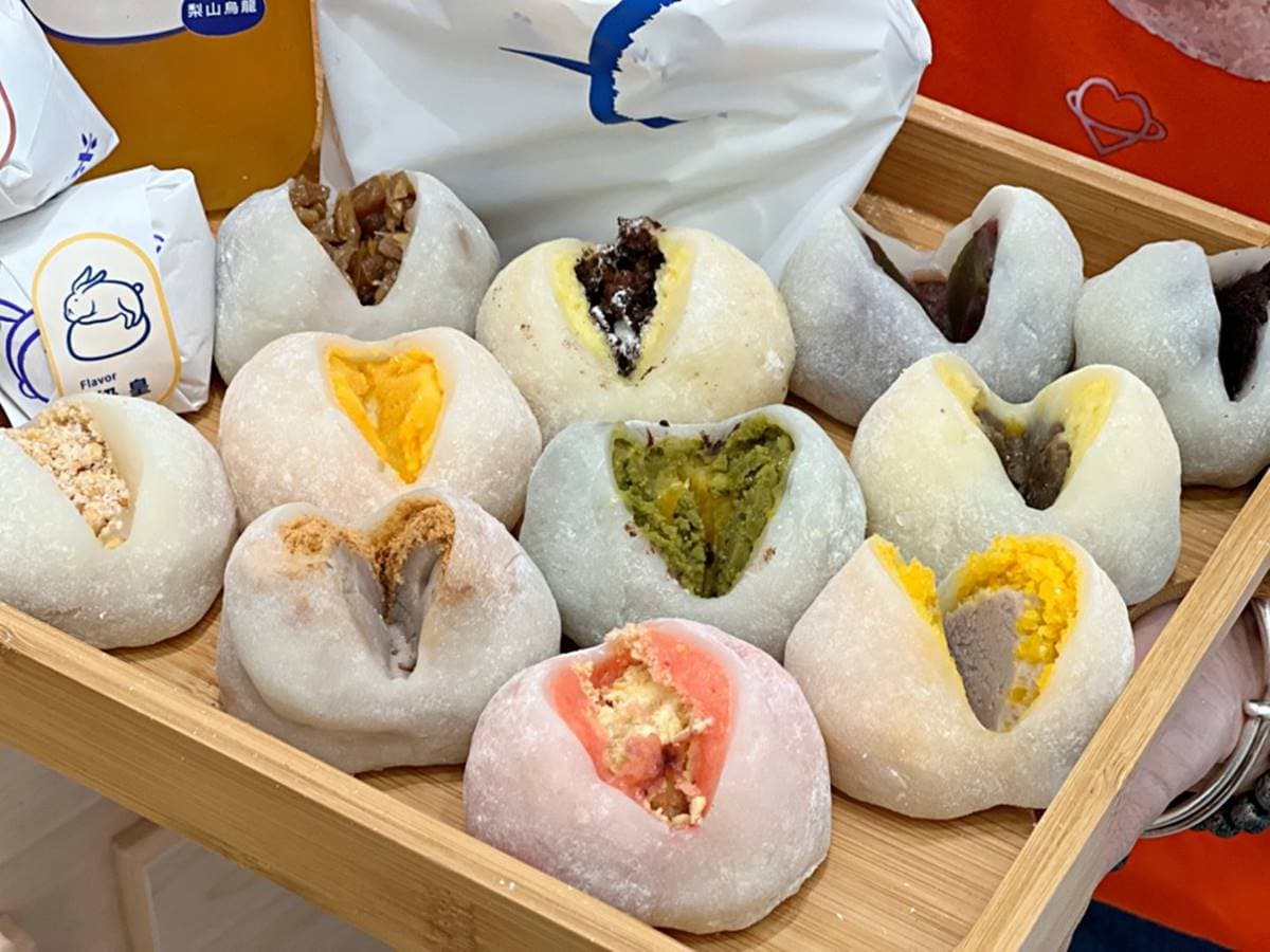 不只牛肉湯!台南6家「超夯甜點」:比字典厚千層、巨無霸布丁、35元泡芙 不只牛肉湯!台南6家「超夯甜點」:比字典厚千層、巨無霸布丁、35元泡芙