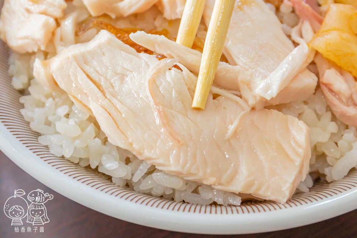 尖峰期一位難求!內行最愛「火雞片飯+半熟蛋」邪惡組合,椒香肉燥飯也必點 尖峰期一位難求!內行最愛「火雞片飯+半熟蛋」邪惡組合,椒香肉燥飯也必點