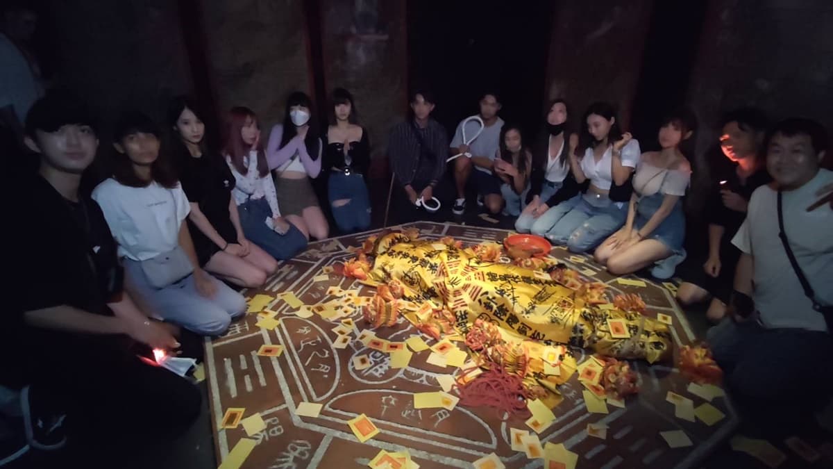 勇者來挑戰!「民雄鬼屋實境體驗特展」5G沉浸式窒息感加倍,古宅深井神還原 勇者來挑戰!「民雄鬼屋實境體驗特展」5G沉浸式窒息感加倍,古宅深井神還原