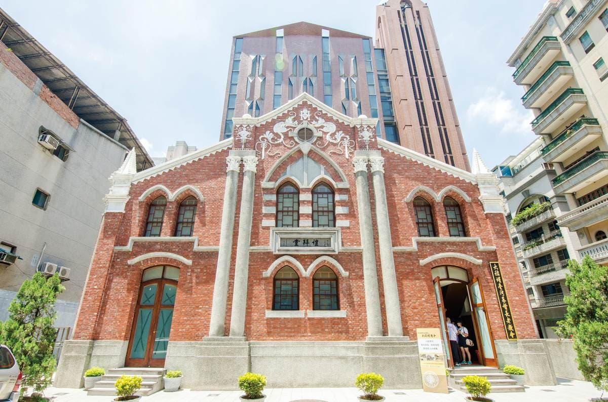 打卡神之領域!全台4間美拍教堂:最美岩石祕境、藍白相間城堡、諾亞方舟 打卡神之領域!全台4間美拍教堂:最美岩石祕境、藍白相間城堡、諾亞方舟