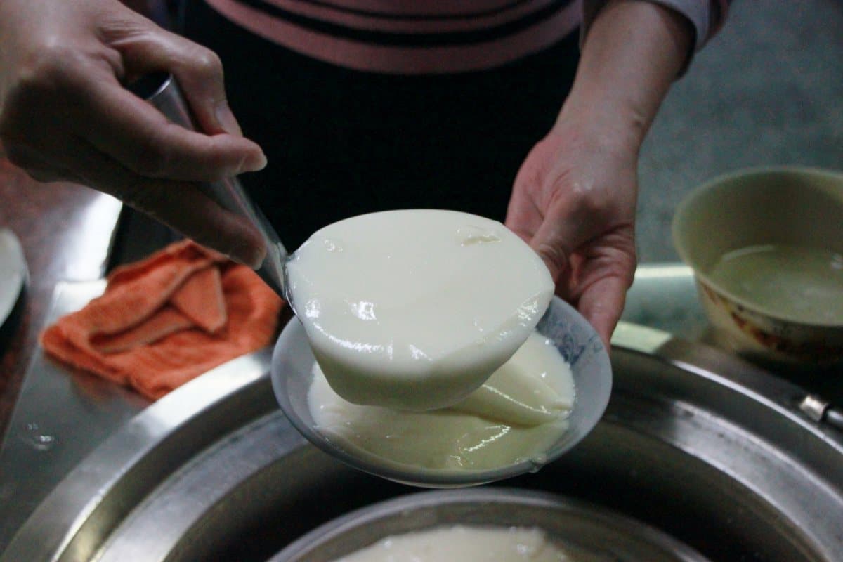 老高雄才知!4家必吃古早味甜品:60年木瓜牛奶、古法綿豆花、花生燒麻糬 老高雄才知!4家必吃古早味甜品:60年木瓜牛奶、古法綿豆花、花生燒麻糬